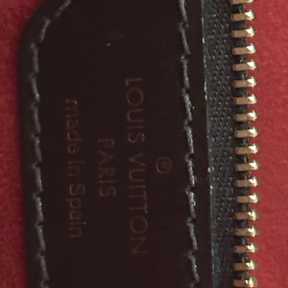 Louis Vuitton Brown Damier Ebene Tote with Red Interior - Picture 9 of 16